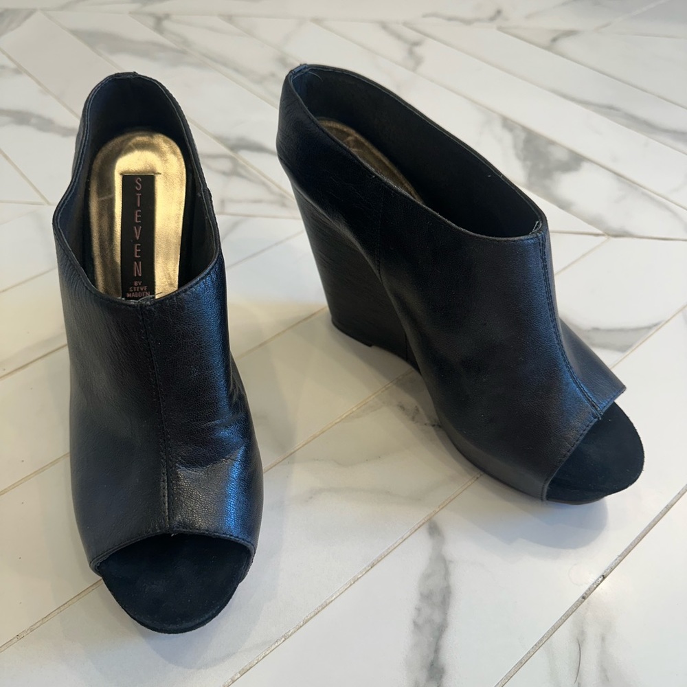 Steven by Steve Madden slide wedges